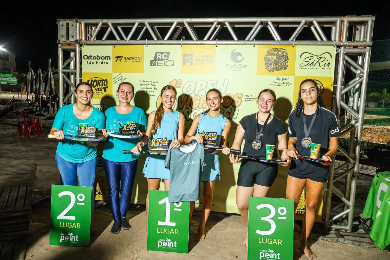 Pódio feminino à noite do 1º Open VNB