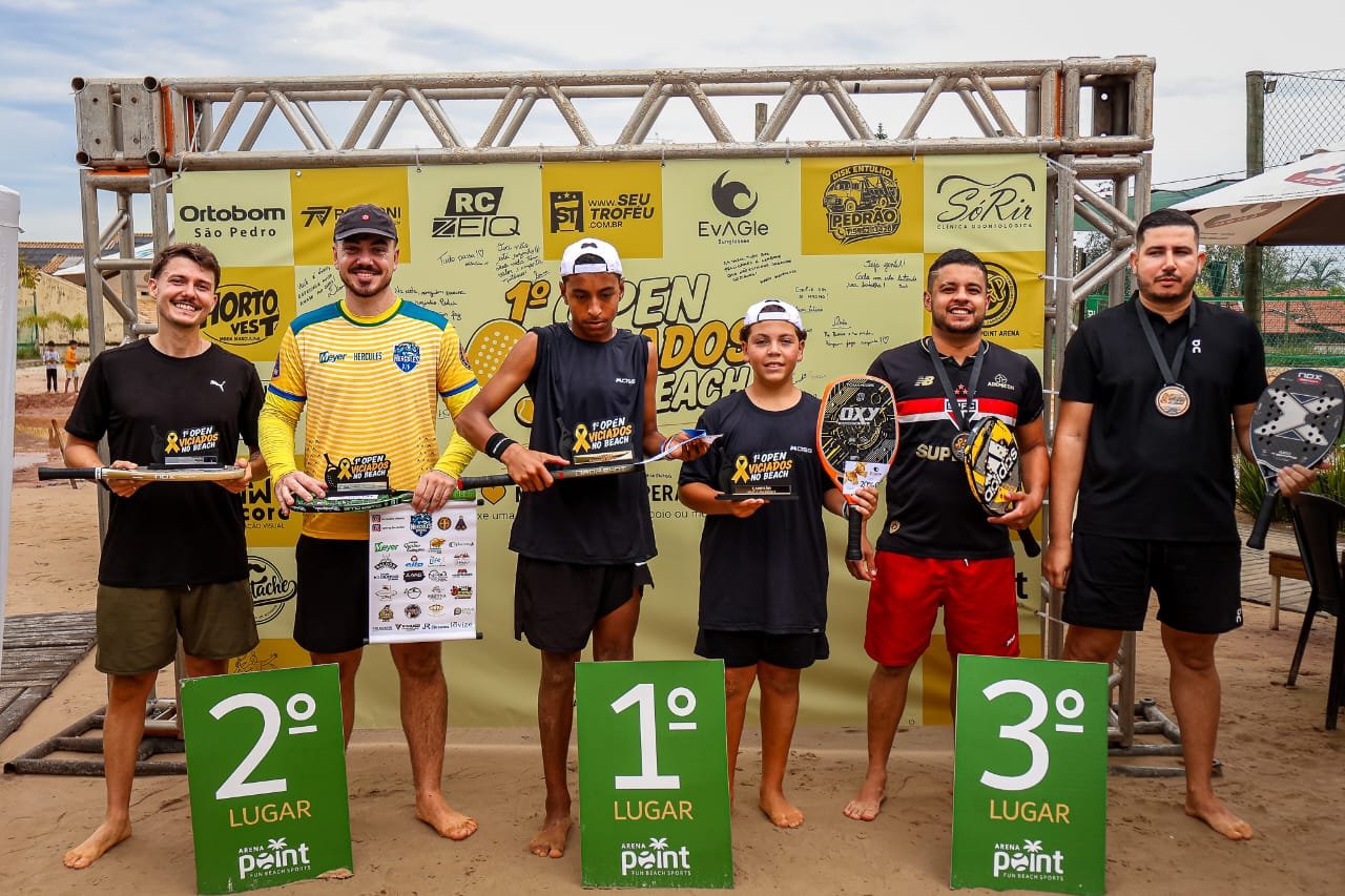 Pódio masculino do 1º Open VNB